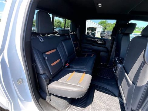 Used 2024 GMC Sierra 1500 AT4 w/ AT4 Preferred Package AWD/4WD image 28