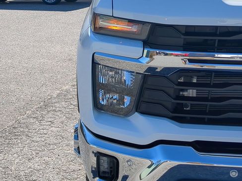 Used 2025 Chevrolet Silverado 3500 LT w/ All Star Edition image 8