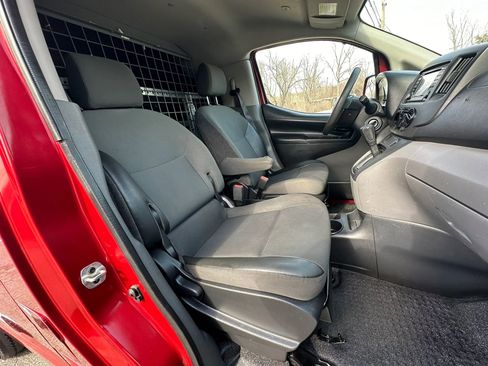 Used 2018 Nissan NV200 SV image 15