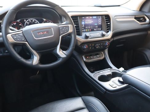 Used 2023 GMC Acadia Denali w/ Denali Ultimate Package FWD image 4