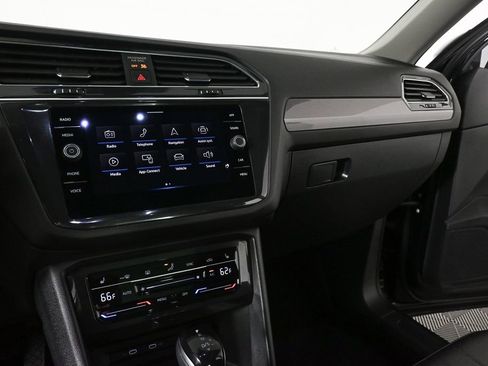 Used 2023 Volkswagen Tiguan SE image 13