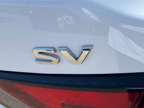 Used 2022 Nissan Sentra SV w/ All-Weather Package FWD image 4