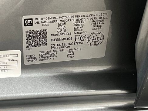 Used 2024 GMC Sierra 1500 AT4 w/ Technology Package image 67