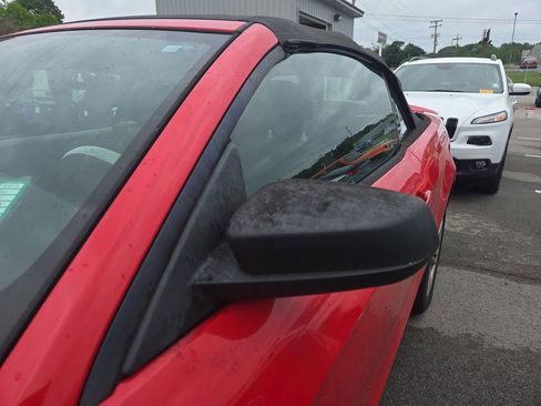Used 2010 Ford Mustang Convertible RWD image 11