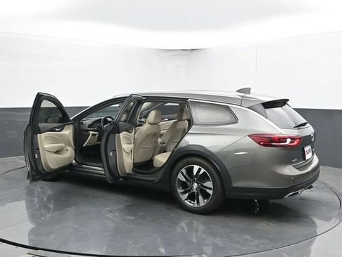 Used 2018 Buick Regal Essence w/ Driver Confidence Package #1 image 53