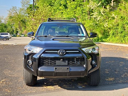 Used 2024 Toyota 4Runner TRD Off-Road Premium w/ TRD Black Wheel Package (TMS) AWD/4WD image 2