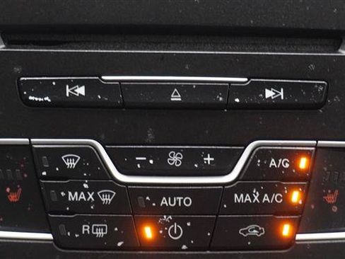 Used 2016 Ford Fusion SE FWD image 15