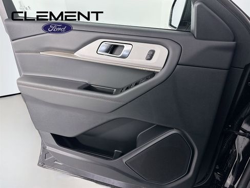 New 2026 Ford Explorer Active image 24