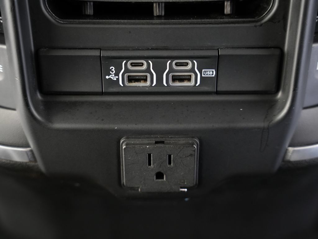 Used 2019 RAM 1500 Big Horn AWD/4WD image 42