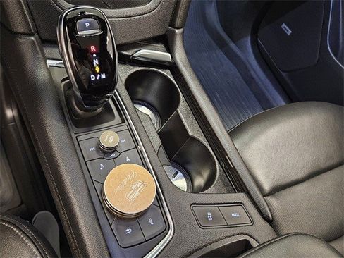 Certified 2021 Cadillac XT6 Premium Luxury image 24