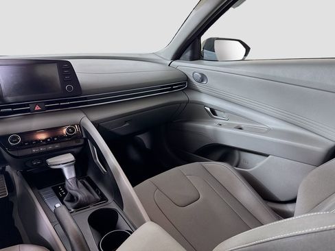 Certified 2025 Hyundai Elantra Sport w/ Cargo Package image 22