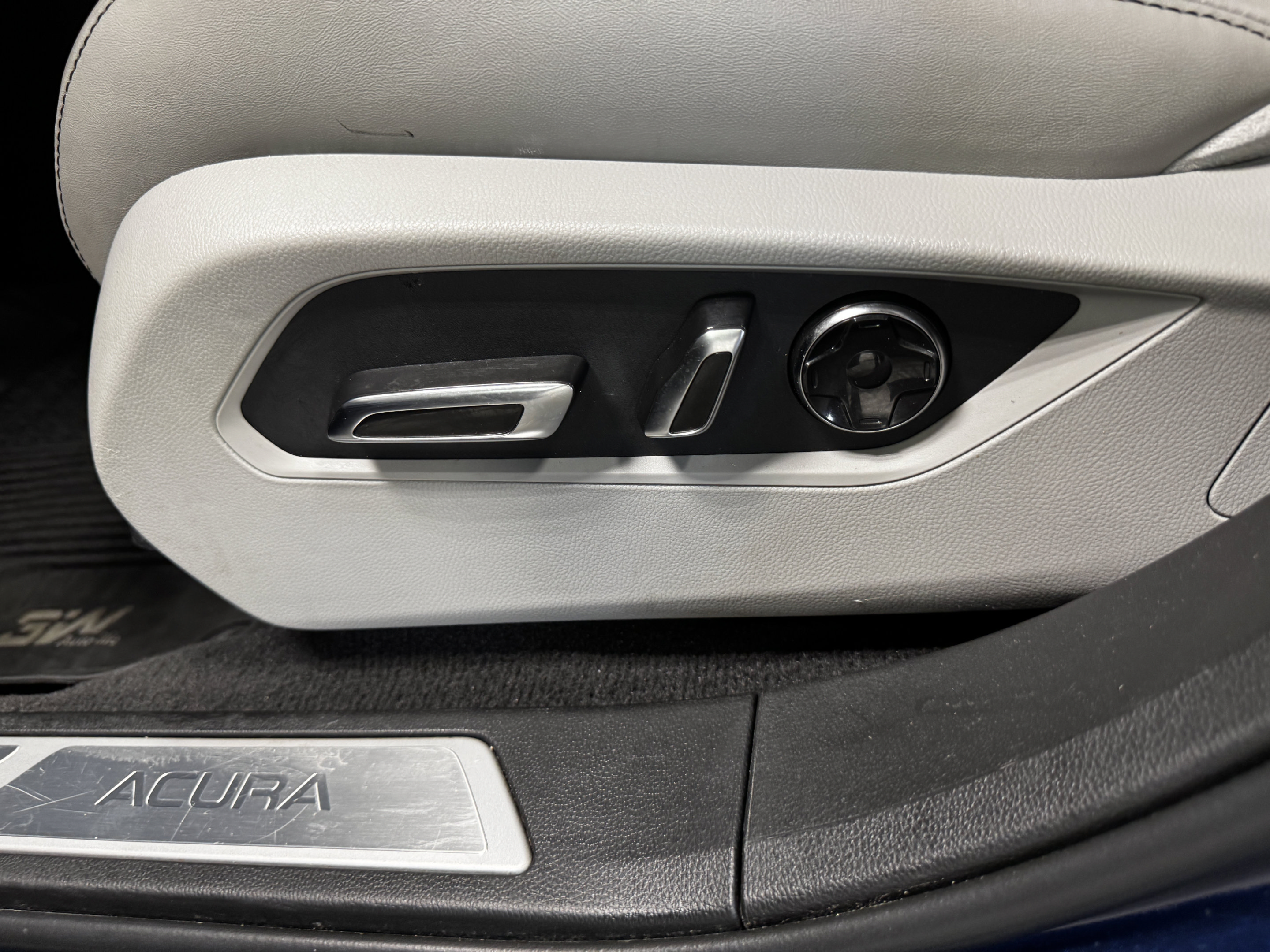 Certified 2023 Acura RDX w/ Technology Package FWD image 30