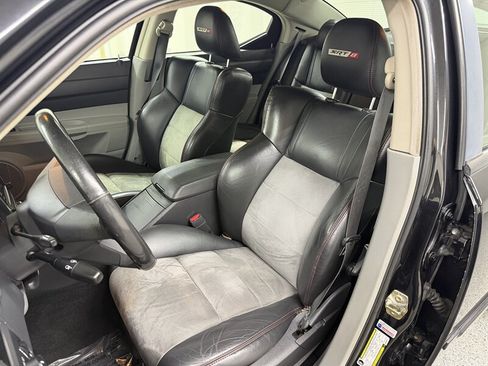 Used 2006 Dodge Charger SRT8 w/ SRT Option Group III RWD image 19