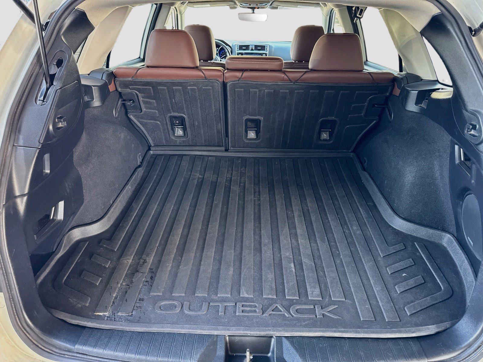 Used 2019 Subaru Outback 2.5i Touring AWD/4WD image 19