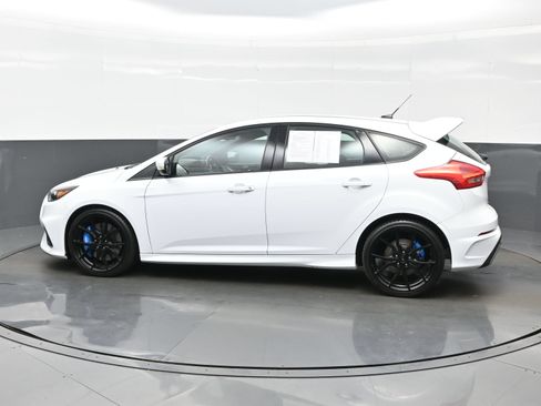 Used 2016 Ford Focus RS AWD/4WD image 4