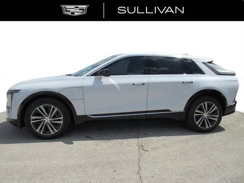 New 2026 Cadillac Lyriq Premium Luxury image 4