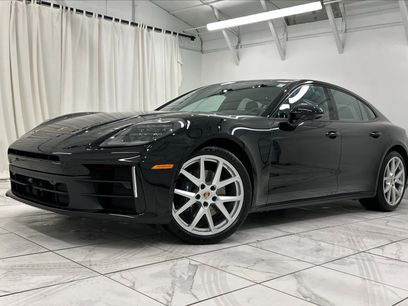 New 2025 Porsche Panamera 4