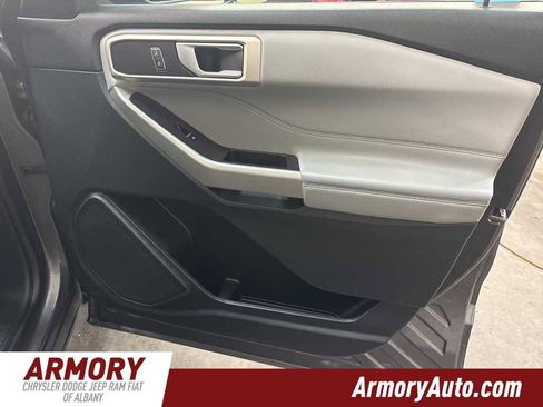 Used 2023 Ford Explorer XLT w/ Equipment Group 202A image 34