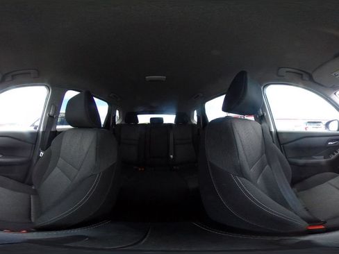 Used 2025 Nissan Rogue SV AWD/4WD image 40