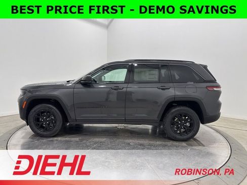 New 2026 Jeep Grand Cherokee Altitude AWD/4WD image 4