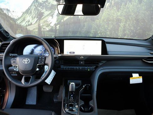 New 2026 Toyota Crown Limited image 9