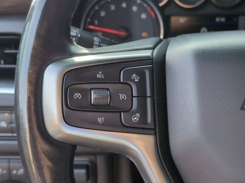 Used 2021 Chevrolet Suburban Z71 w/ Z71 Signature Package AWD/4WD image 32