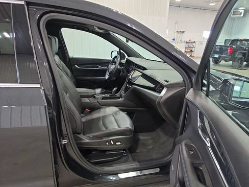 Used 2020 Cadillac XT6 Premium Luxury AWD/4WD image 34