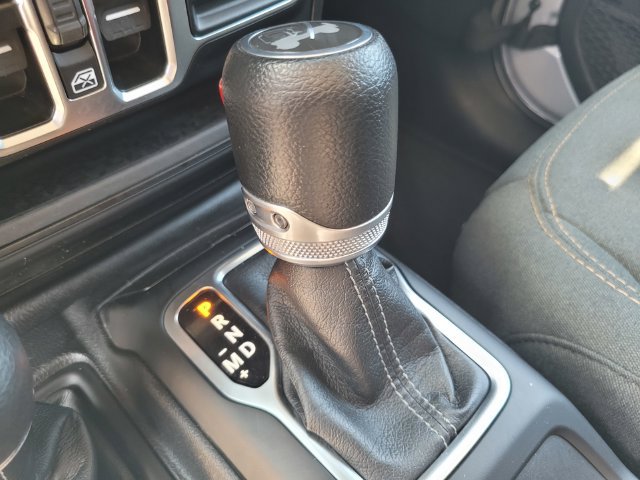 Used 2024 Jeep Wrangler Unlimited Sport AWD/4WD image 20