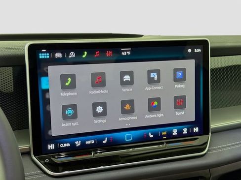 New 2026 Volkswagen Tiguan SE FWD image 15