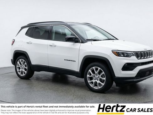 Used 2025 Jeep Compass Limited AWD/4WD image 1