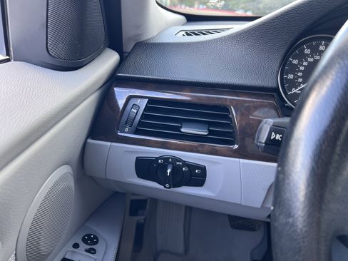 Used 2008 BMW 335i Sedan image 22