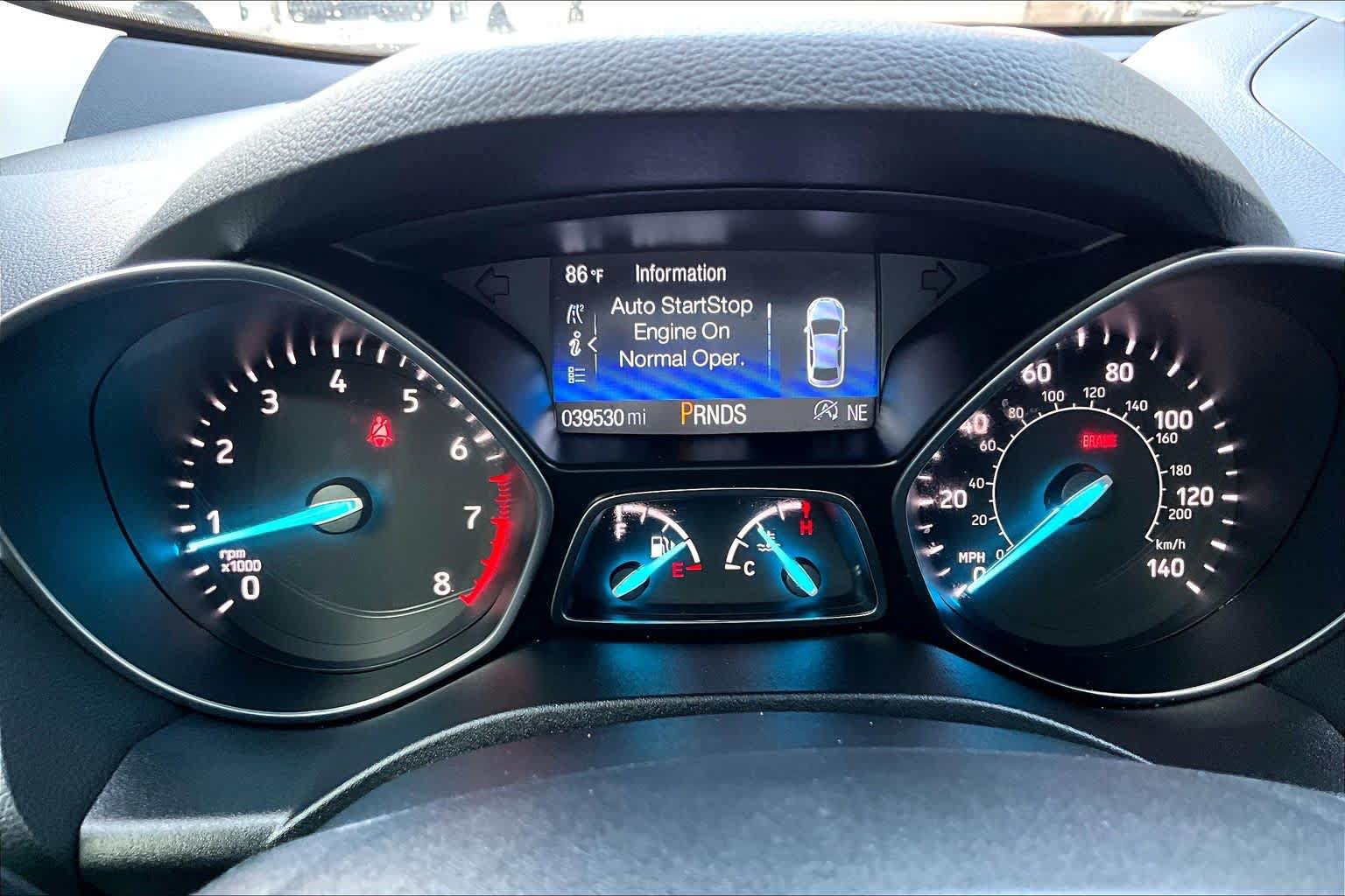 Used 2018 Ford Escape SE w/ SE Sport Appearance Package AWD/4WD image 25