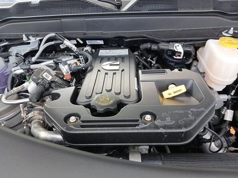 New 2026 RAM 4500 Tradesman w/ Chrome Appearance Group image 17