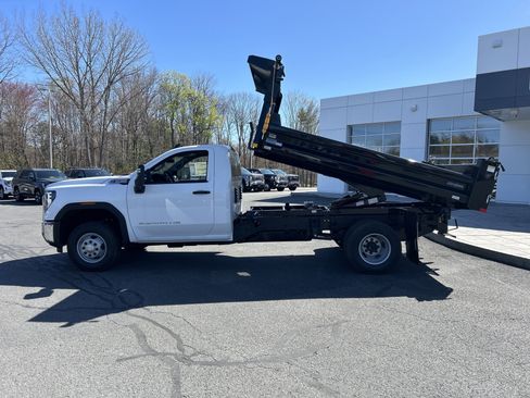 New 2026 GMC Sierra 3500 Pro AWD/4WD image 16