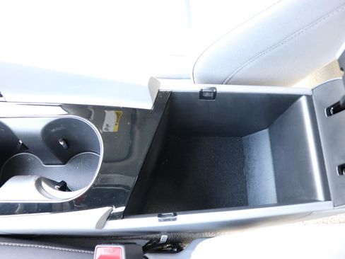 Used 2025 Hyundai Elantra SEL FWD image 41