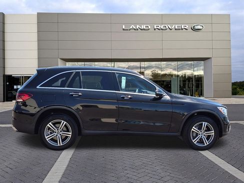 Used 2022 Mercedes-Benz GLC 300 image 4