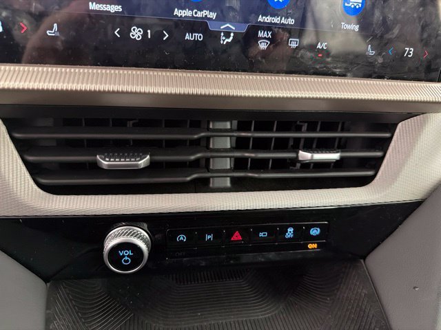Used 2026 Ford Explorer Active RWD image 25