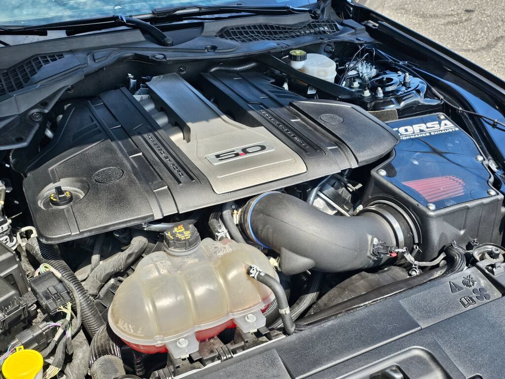 Used 2019 Ford Mustang GT Premium w/ Equipment Group 401A RWD image 33