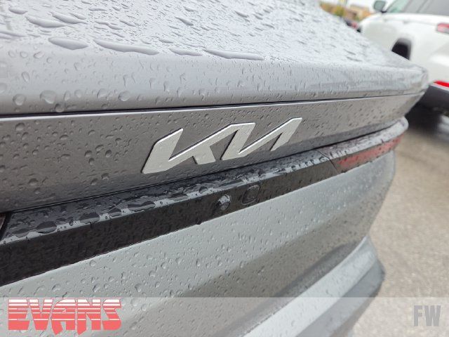 Used 2025 Kia K4 FWD image 4