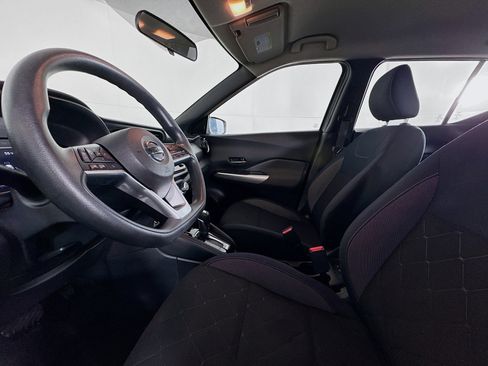 Used 2019 Nissan Kicks SV image 21