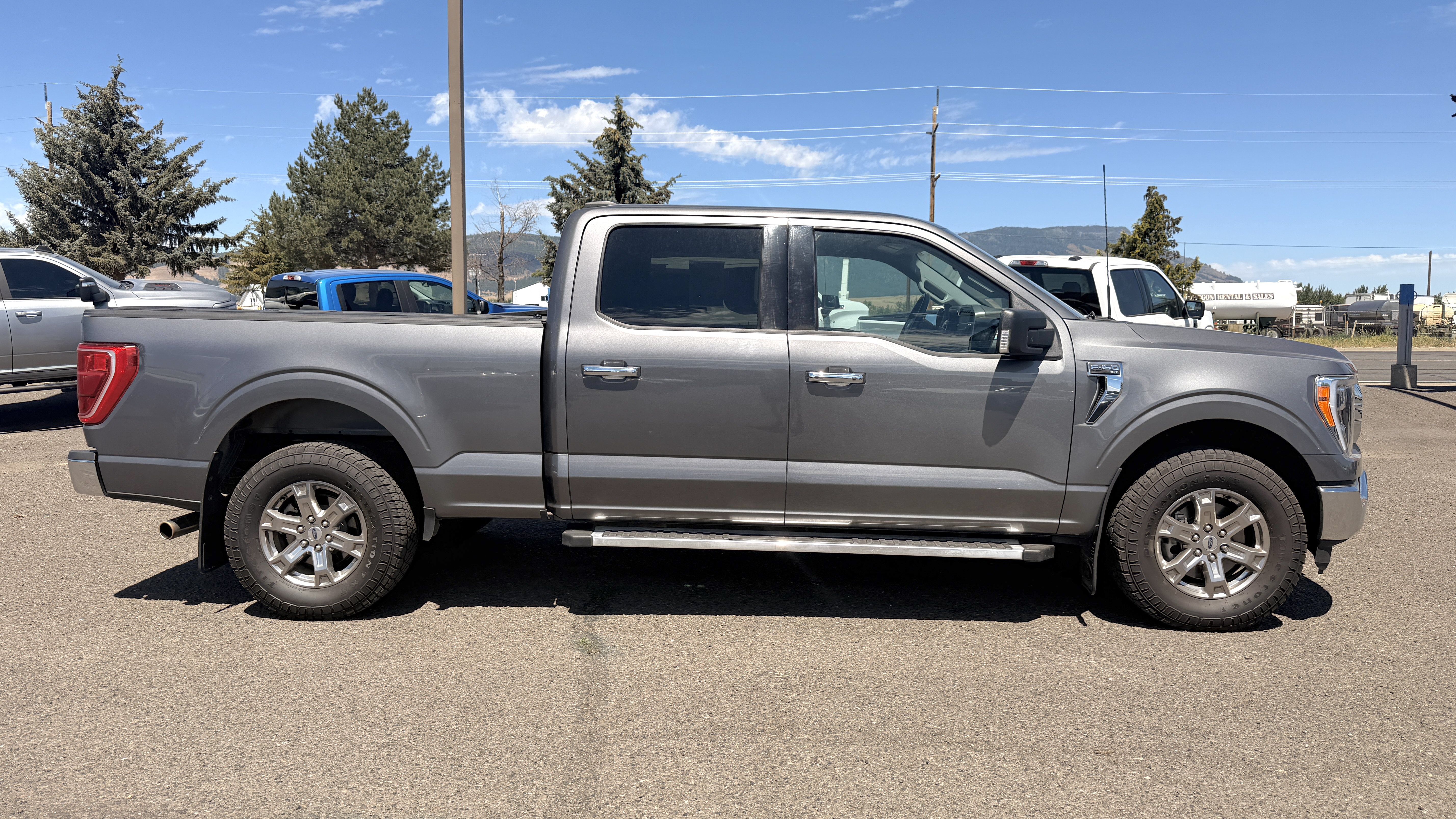 Used 2022 Ford F150 XLT w/ Equipment Group 302A High AWD/4WD image 9