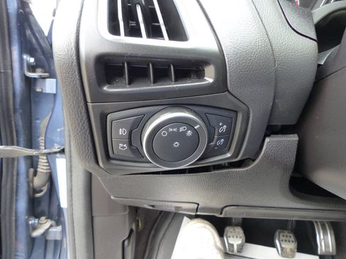 Used 2018 Ford Focus ST w/ Equipment Group 402A FWD image 33