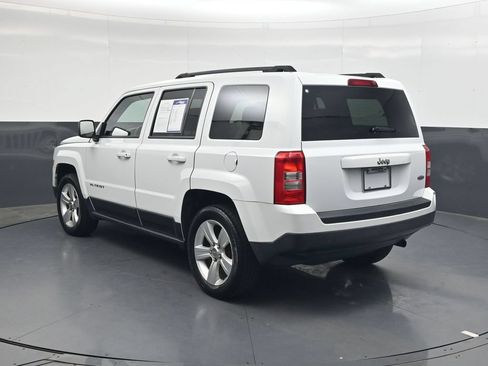 Used 2015 Jeep Patriot Latitude FWD image 6