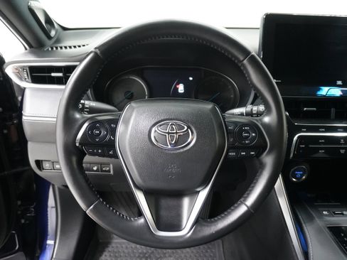 Used 2021 Toyota Venza Limited w/ Advanced Technology Package image 18