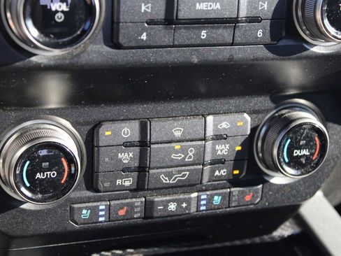 Used 2019 Ford F150 Raptor w/ Equipment Group 802A Luxury image 39