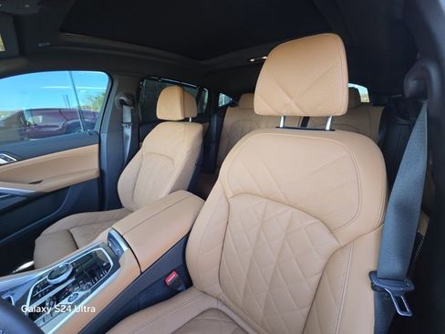 Used 2025 BMW X6 M60i image 11