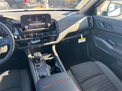 New 2025 Nissan Pathfinder Rock Creek image 20