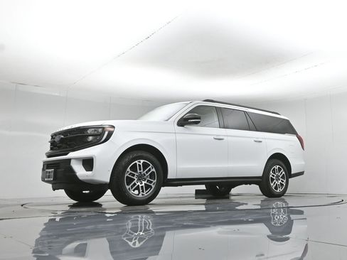 Certified 2025 Ford Expedition Max Active image 46