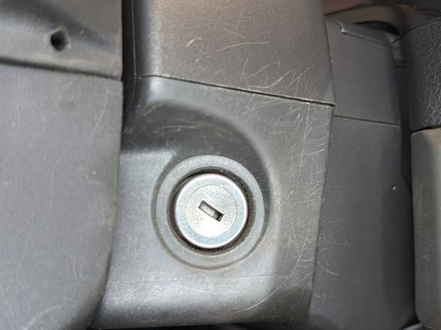 Used 2014 Ford F150 Raptor w/ Equipment Group 801A Luxury image 26