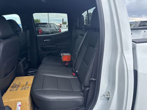 New 2026 GMC Canyon Elevation w/ Convenience Package image 30